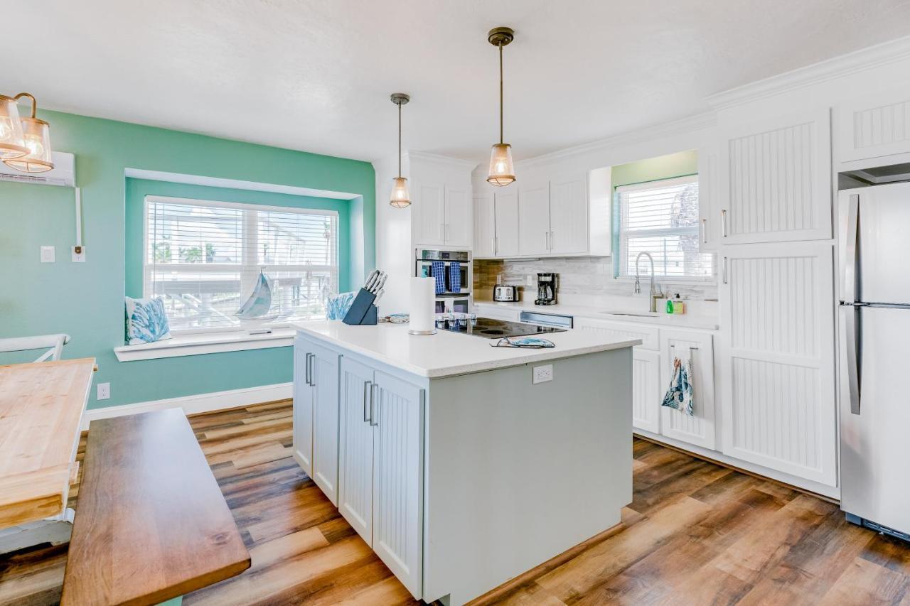 Vila The Quirky Whale Surfside Beach Exteriér fotografie
